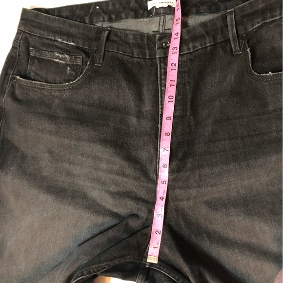 NWT Good American black slight distressed denim size 16 - Picture 8 of 14
